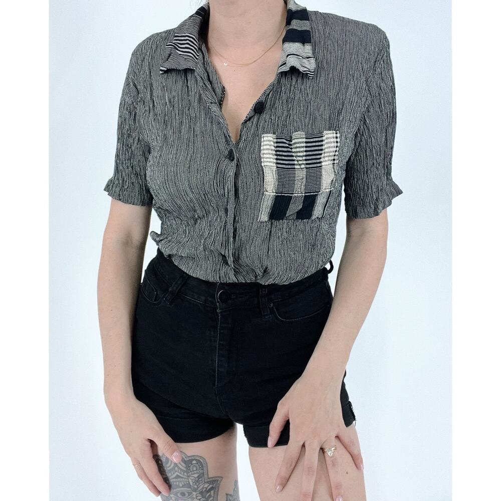 Vintage Norton McNaughton Black and White Crinkle Button Down Blouse Size 8